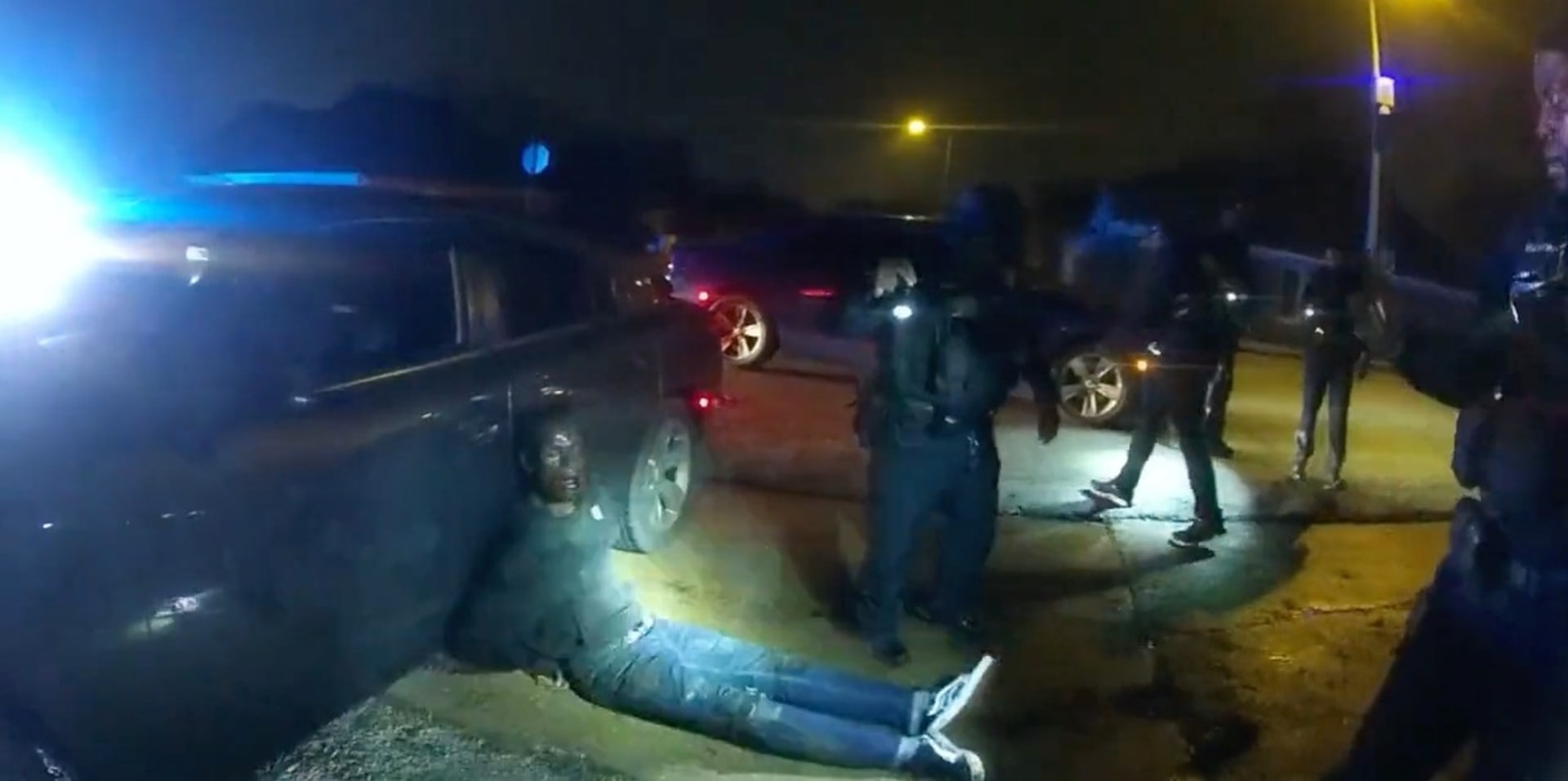 Policisté zveřejnili záběry ze zatýkání Tyrea Nicholse. Ten byl policisty zbit a zemřel tři dny po zatčení.