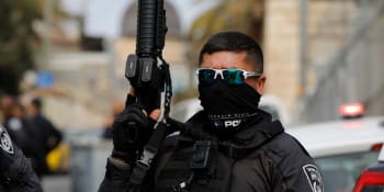 Další teror v Jeruzalémě. Teprve 13letý Palestinec těžce zranil dva lidi, zasáhli civilisté