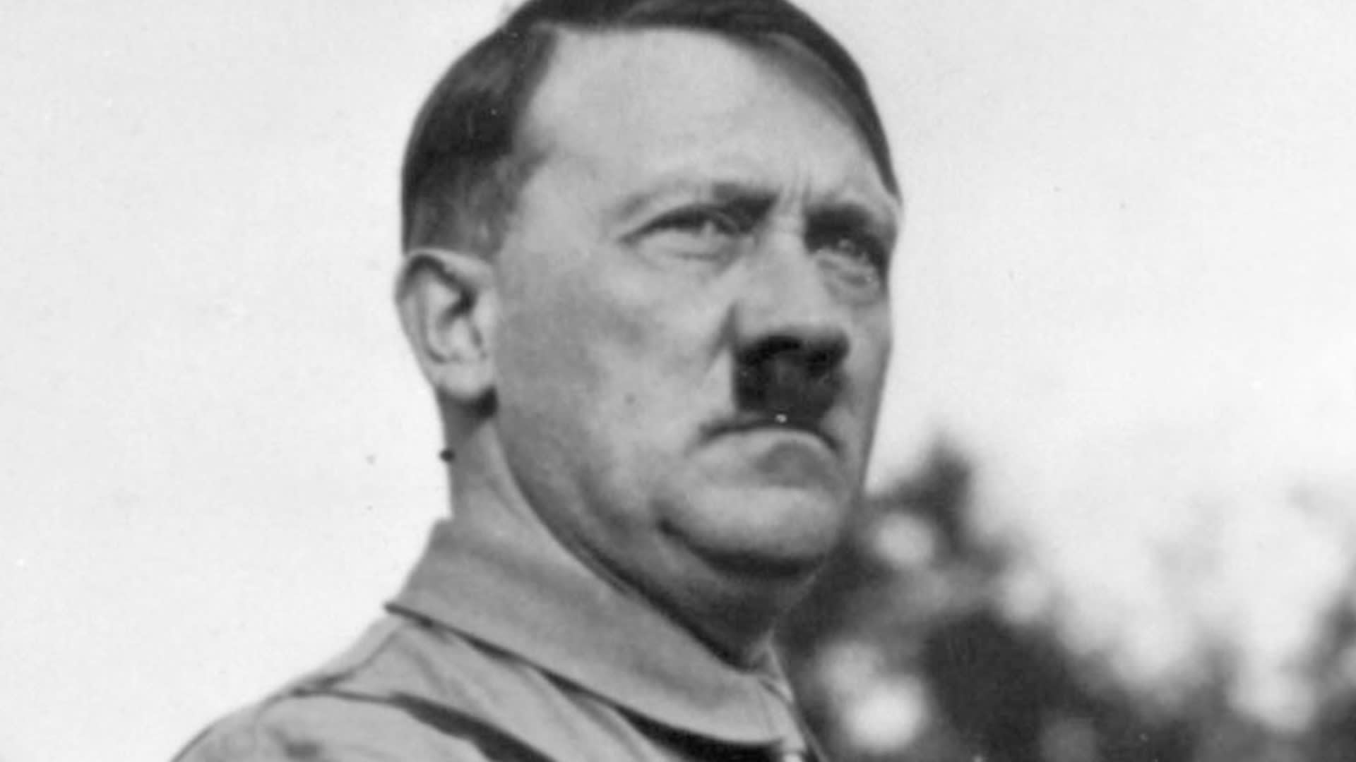 Adolf Hitler v roce 1933