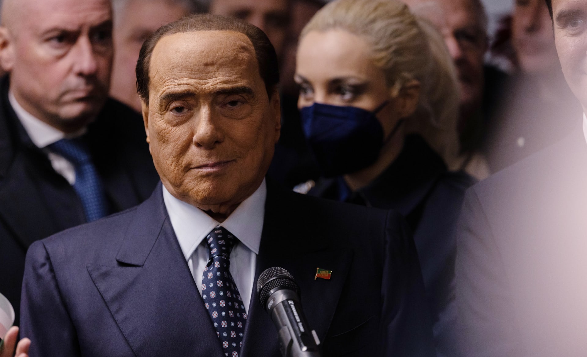Berlusconi se před Vánoci postaral o velmi kuriózní motivaci pro své hráče.
