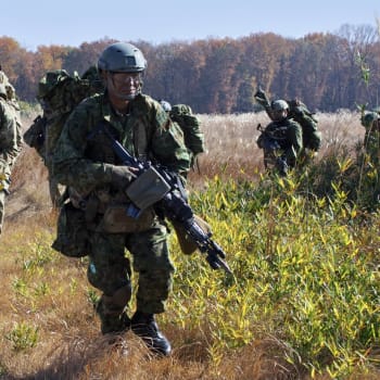 Britští vojáci na listopadovém cvičení v Japonsku