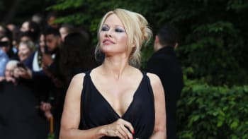Sexsymbol Pamela Anderson zažila peklo. Znásilnili ji už jako malou holčičku