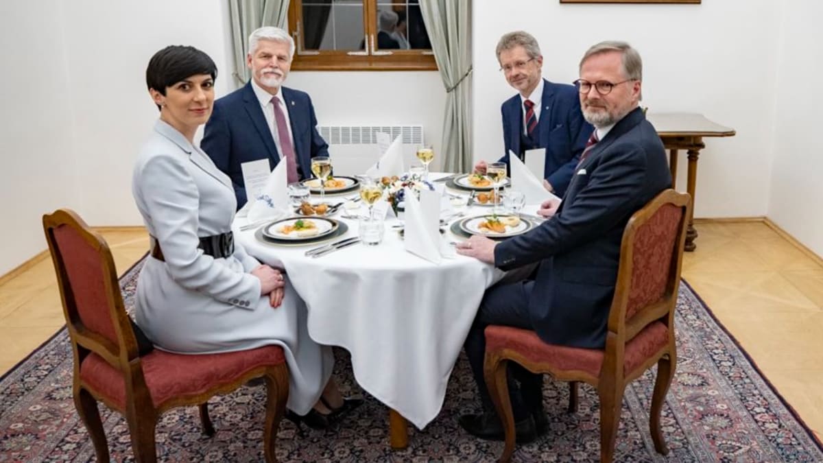 Petr Pavel se setkal s premiérem Petrem Fialou, předsedou Senátu Milošem Vystrčilem (oba ODS) a šéfkou Sněmovny Markétou Pekarovou Adamovou (TOP 09).