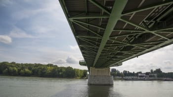 Děsivý nález v Dunaji: V řece našli ženské tělo bez známek života. Je to nezvěstná Terézie?