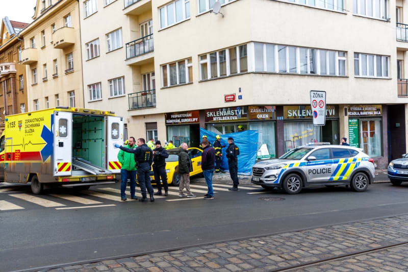 K tragické nehodě došlo v pondělí v Praze.