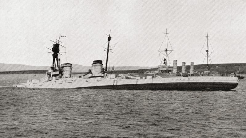 Největší sebevraždy válečného loďstva se účastnilo 74 lodí. Podívejte se, jak šly ke dnu