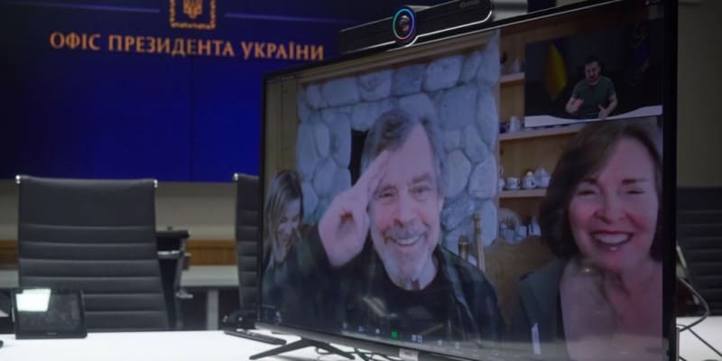 Videohovor herce Marka Hamilla s prezidentem Volodymyrem Zelenským (29.9.2022)