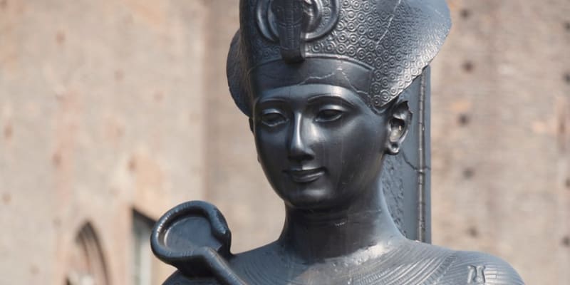 Ramesse II. jako socha