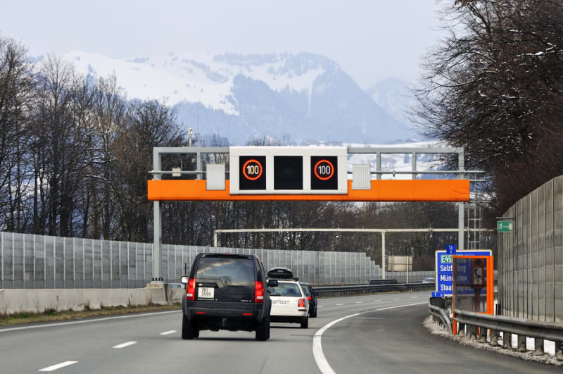 Už dnes se na 37 % rakouské dálniční sítě nesmí jezdit víc než 80, resp. 100 km/h.