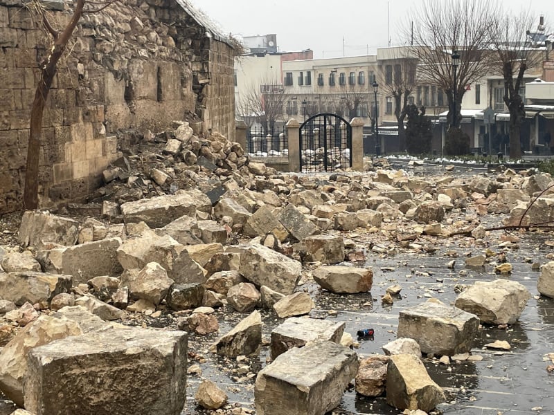 Zemětřesení v Turecko poničilo i hrad ze 2. století ve městě Gaziantep
