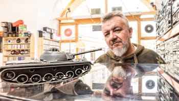 Dárek pro Putina: Tank Tomáš už bojuje na Ukrajině. Složili se na něj Češi ve sbírce