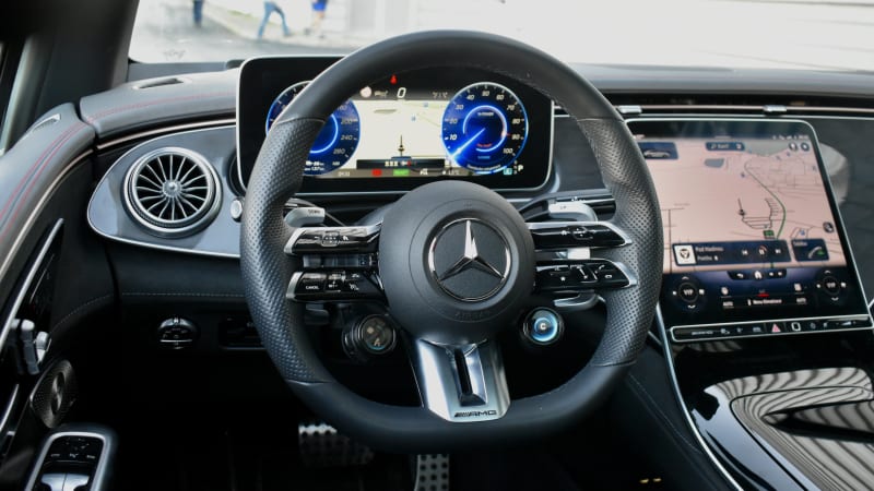 Mercedes-AMG EQE 43
