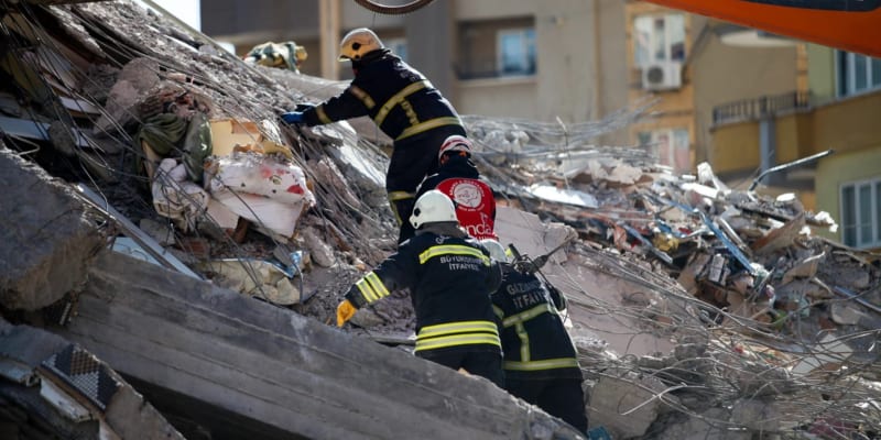 Specializovaní čeští hasiči pomáhají kolegům z Turecka s prohledáváním sutin (Ilustrační foto).