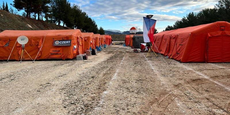 Tábor českých záchranářů v Turecku