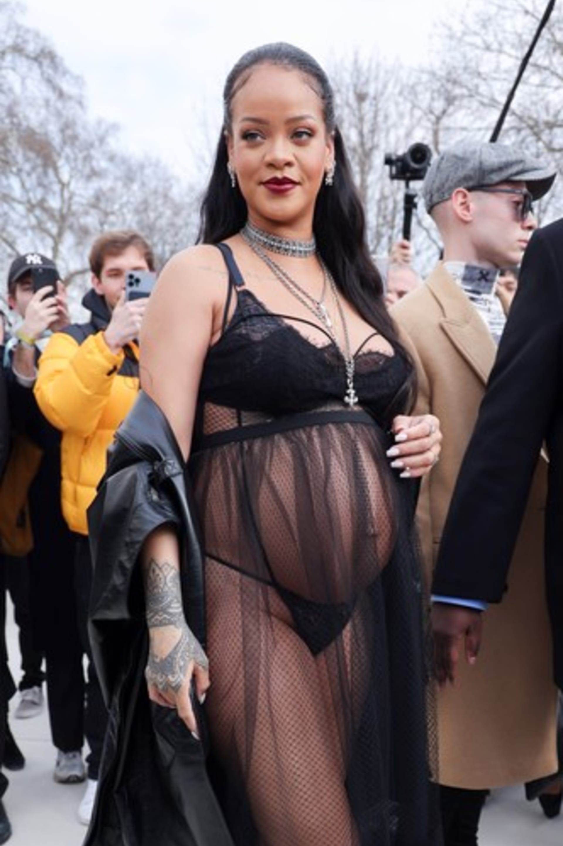 Rihanna byla v těhotenství známá extravagantní módou.