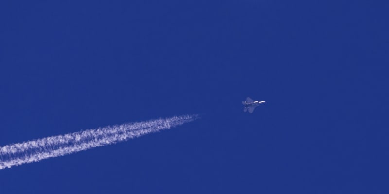 F-22 raptor se chystá sestřelit ínský pionážní balón