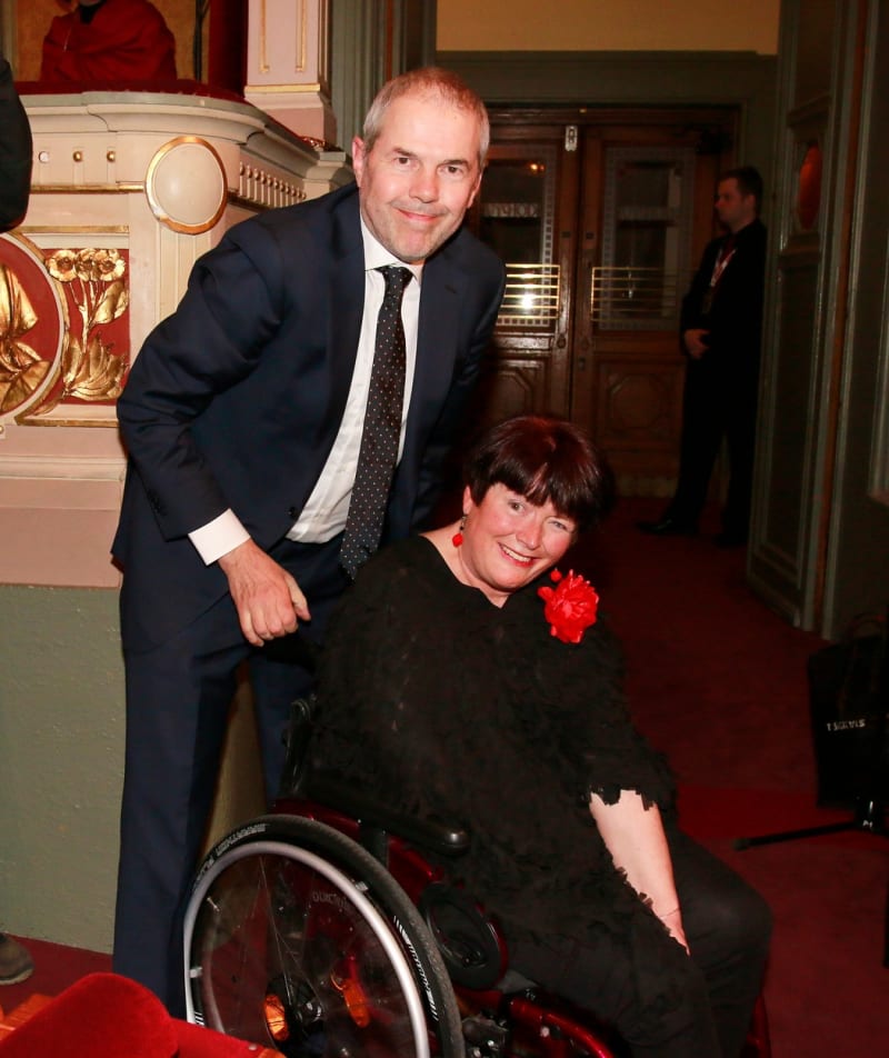 Marek Eben s manželkou Markétou Fišerovou, která je od svých šestadvaceti let doživotně upoutána na invalidní vozík. 