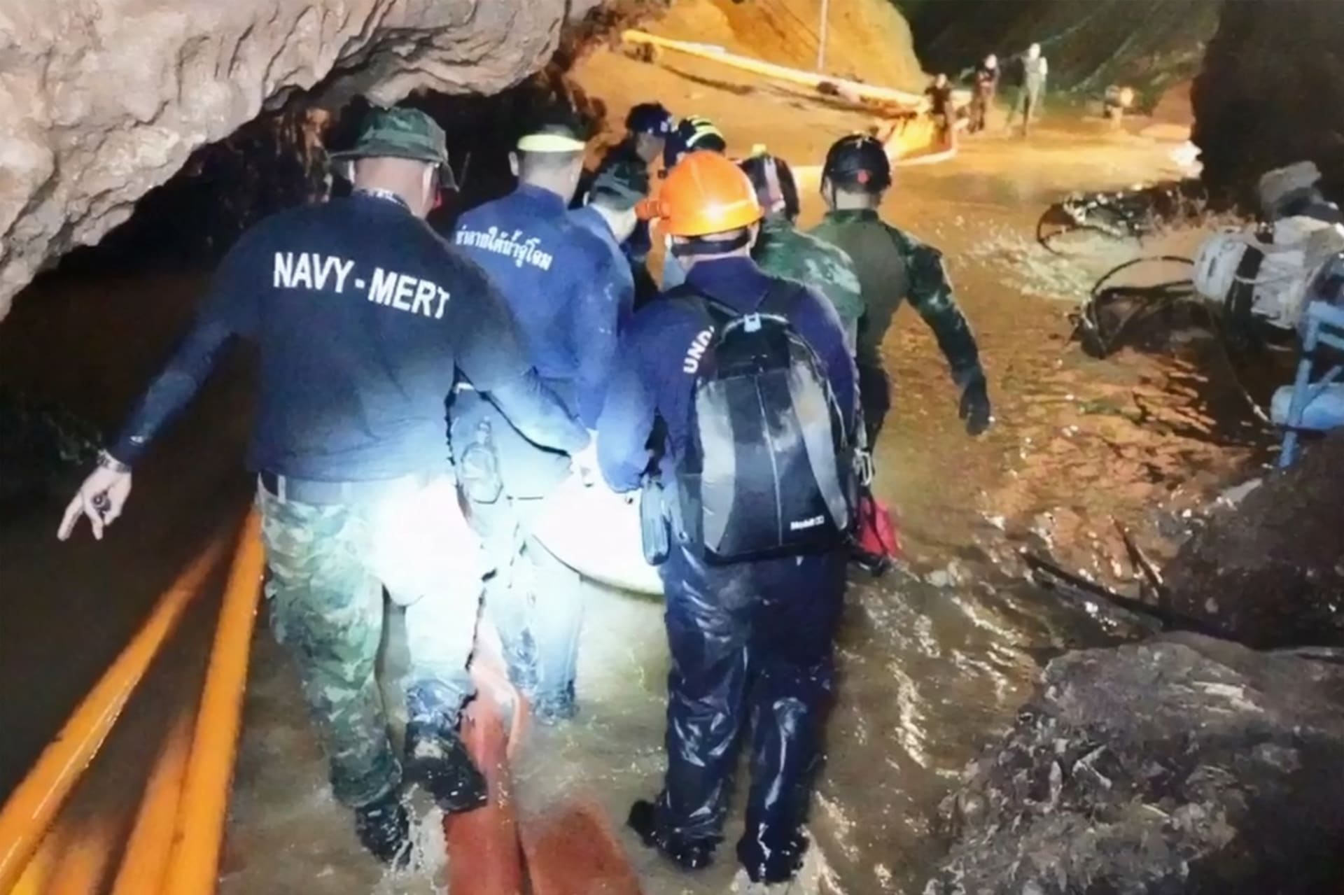 Akce na záchranu chlapců v thajské jeskyni v roce 2018