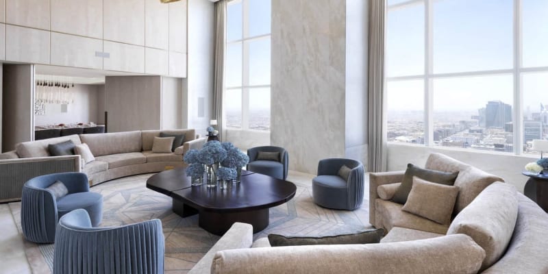 Interiér královského apartmá hotelu Four Seasons, ve kterém Ronaldo našel dočasný domov.