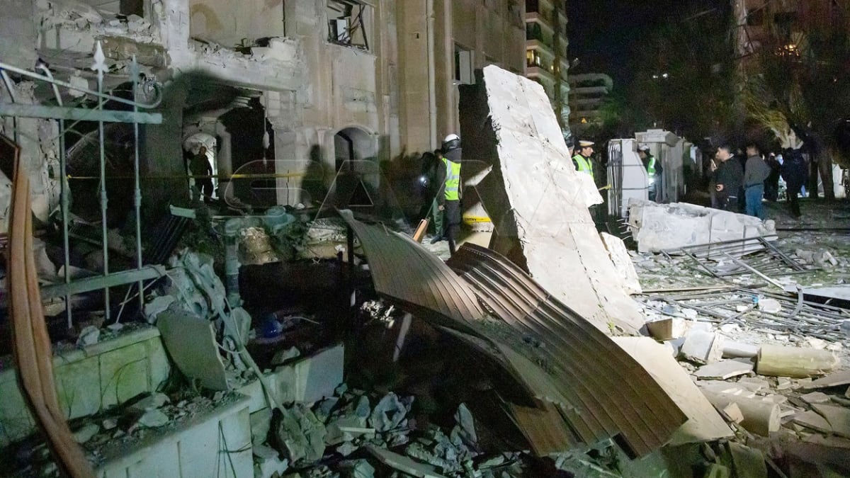 Izraelská raketa zasáhla v Damašku bytový dům.