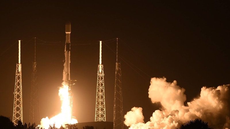Start rakety Falcon 9 z Mysu Canaveral