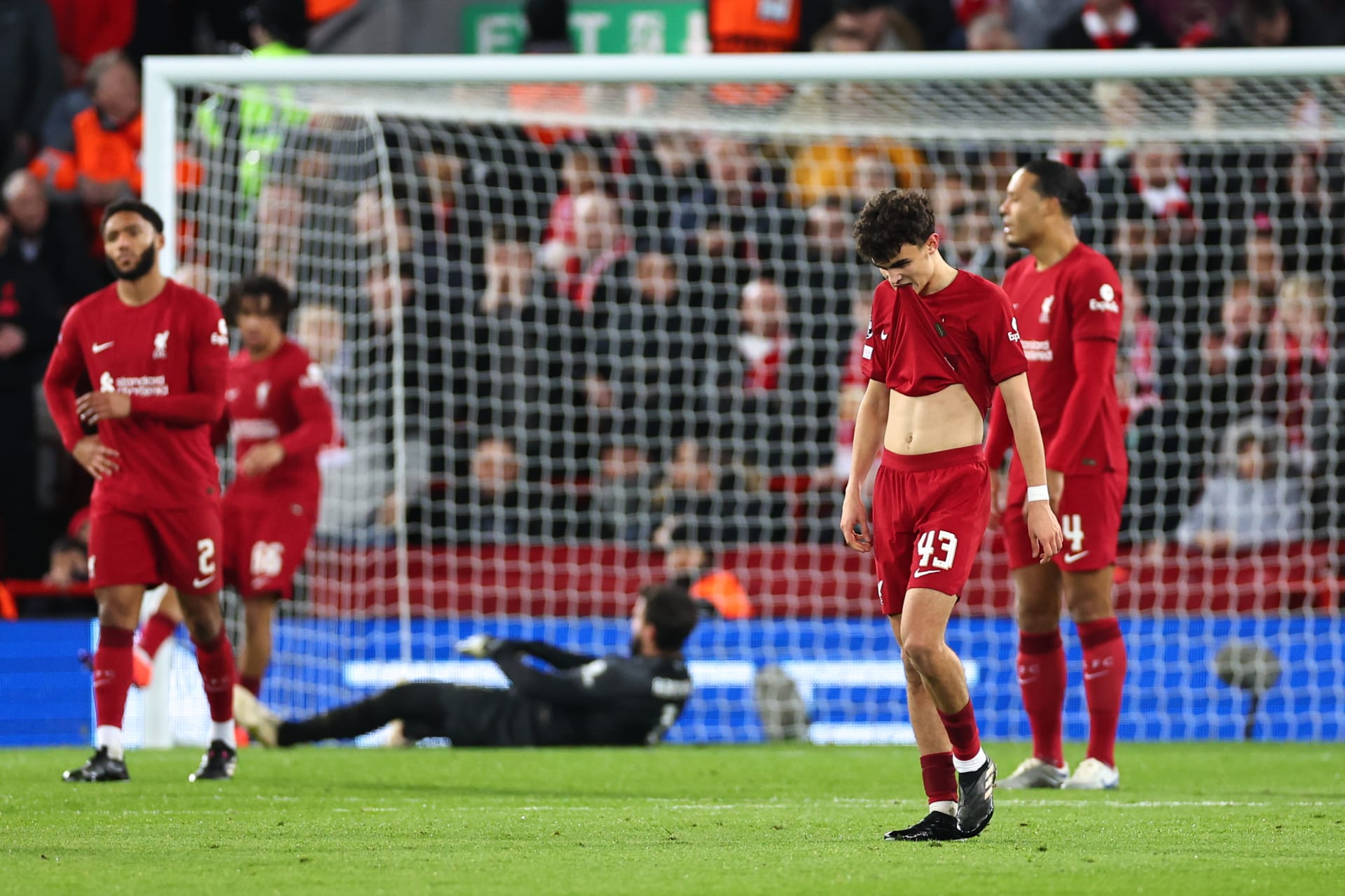 Liverpool dostal v Lize mistrů na domácím Anfieldu poprvé v historii pět gólů.