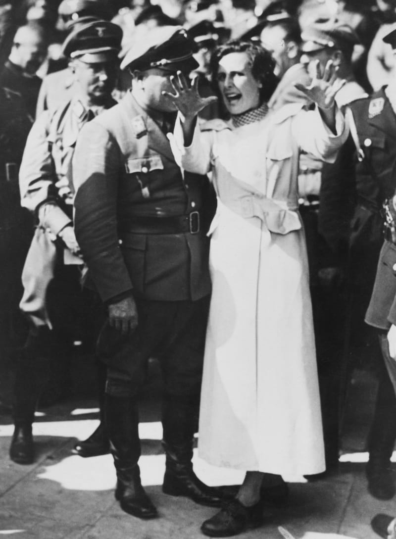 Propagandistka Leni Riefenstahlová na sjezdu nacistů