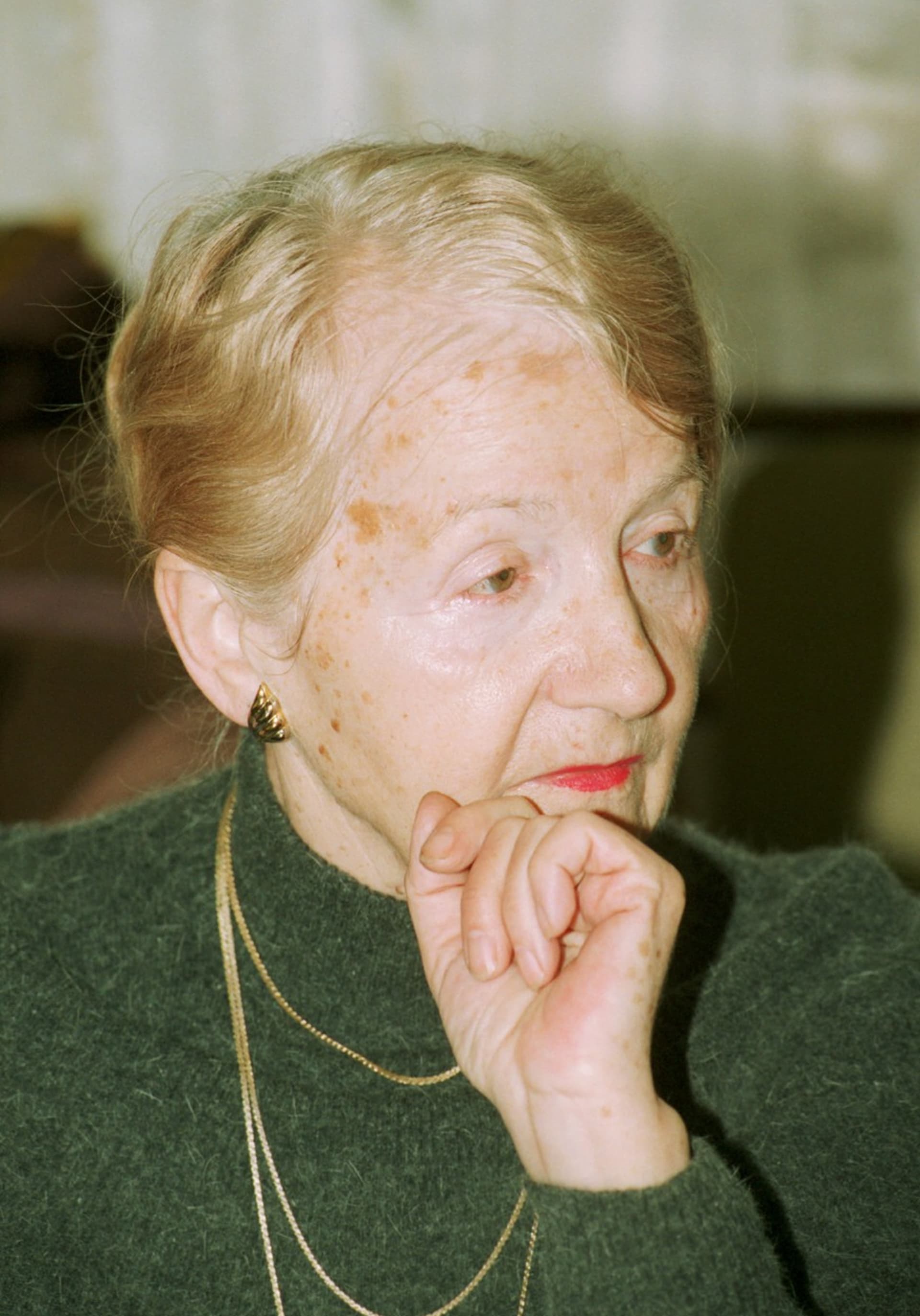 Marta Gottwaldová-Čepičková, jedná dcera Klementa Gottwalda, v roce 1994