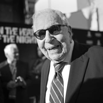 Ve věku 101 let zemřel americký filmový producent Walter Mirisch.