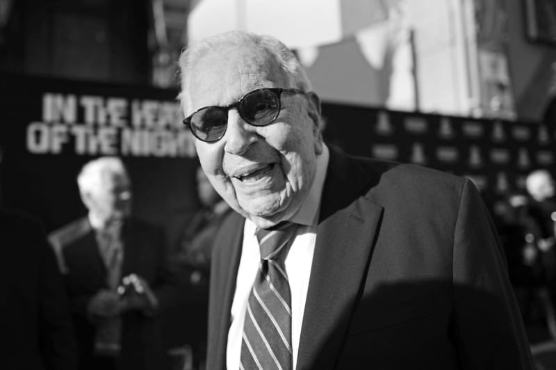Ve věku 101 let zemřel americký filmový producent Walter Mirisch.