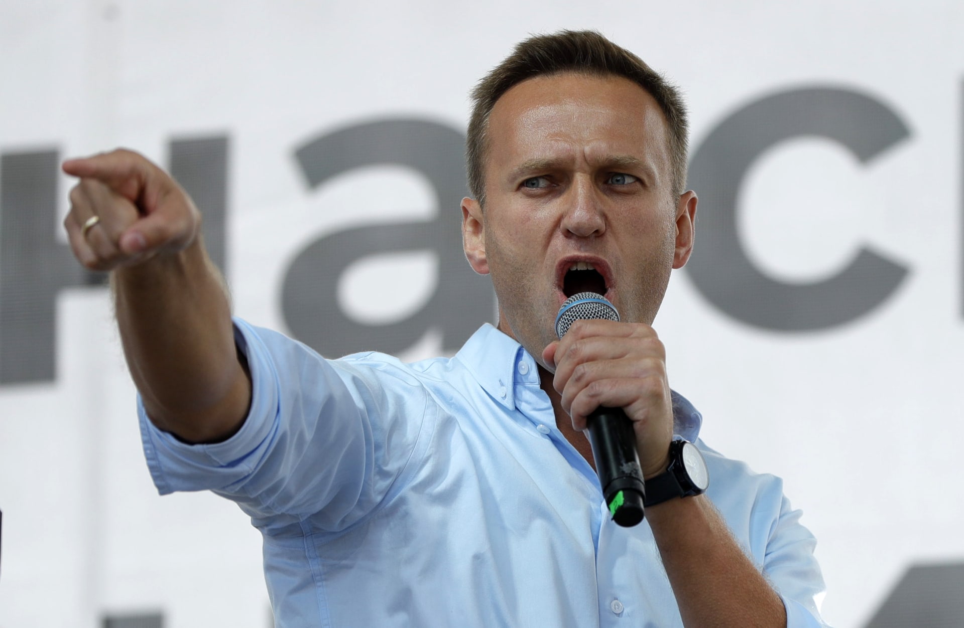 Ruský opoziční lídr Alexej Navalnyj představil plán na ukončení války na Ukrajině.