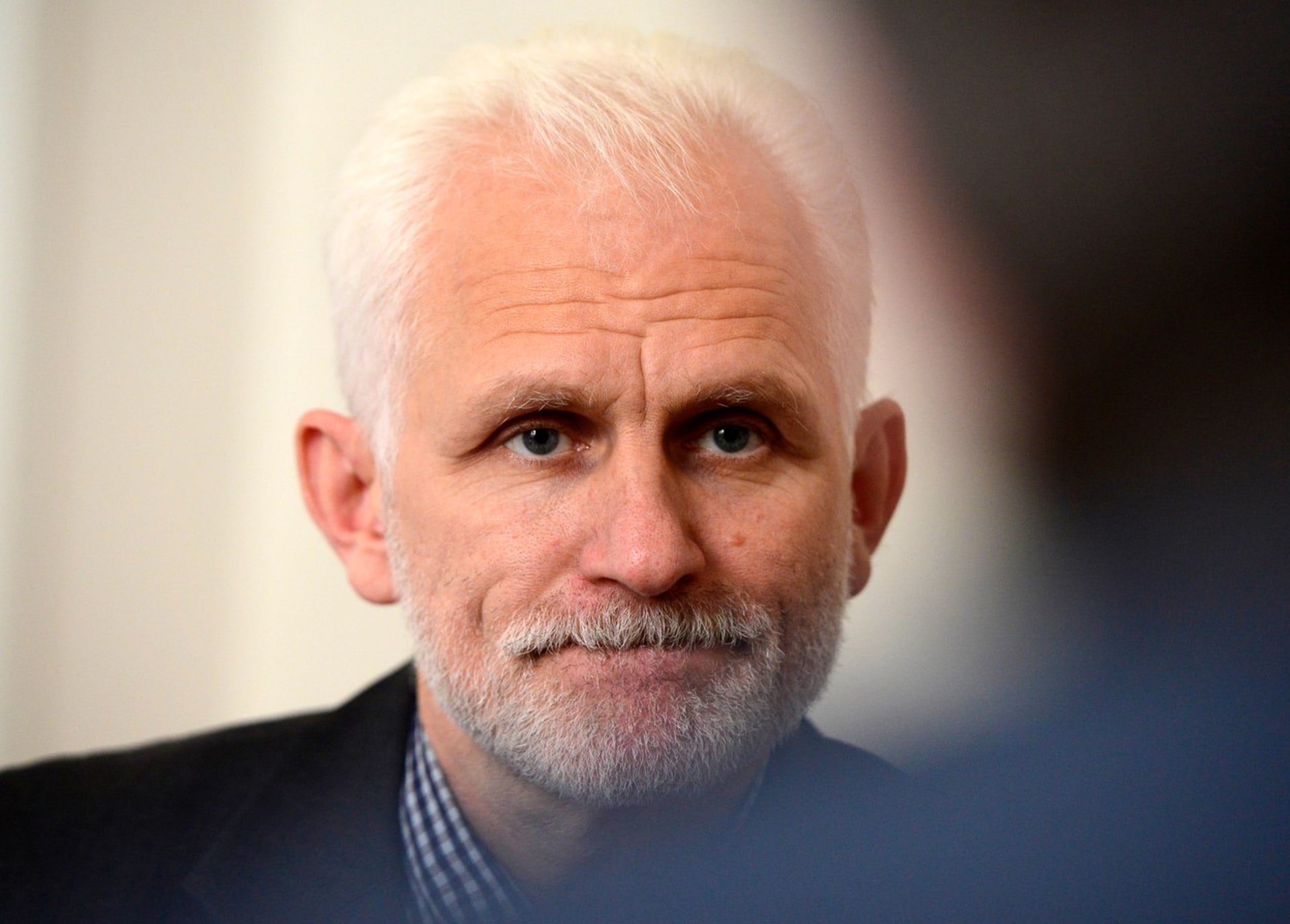 V Bělorusku odsoudili nositele Nobelovy ceny za mír k deseti letům vězení.