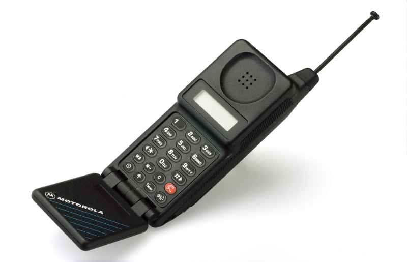1989: Motorola Micro T-A-C za 3000 dolarů
