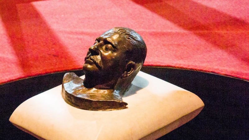 Stalinova posmrtná maska