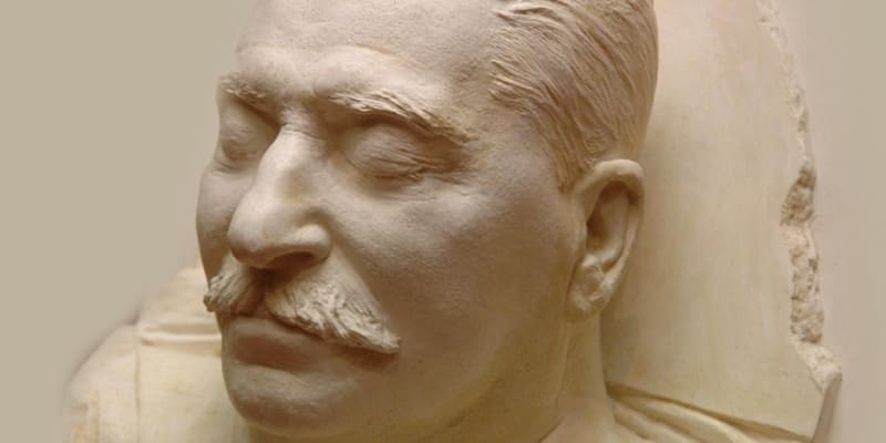 Stalinova posmrtná maska od sochaře Matveje Manizera