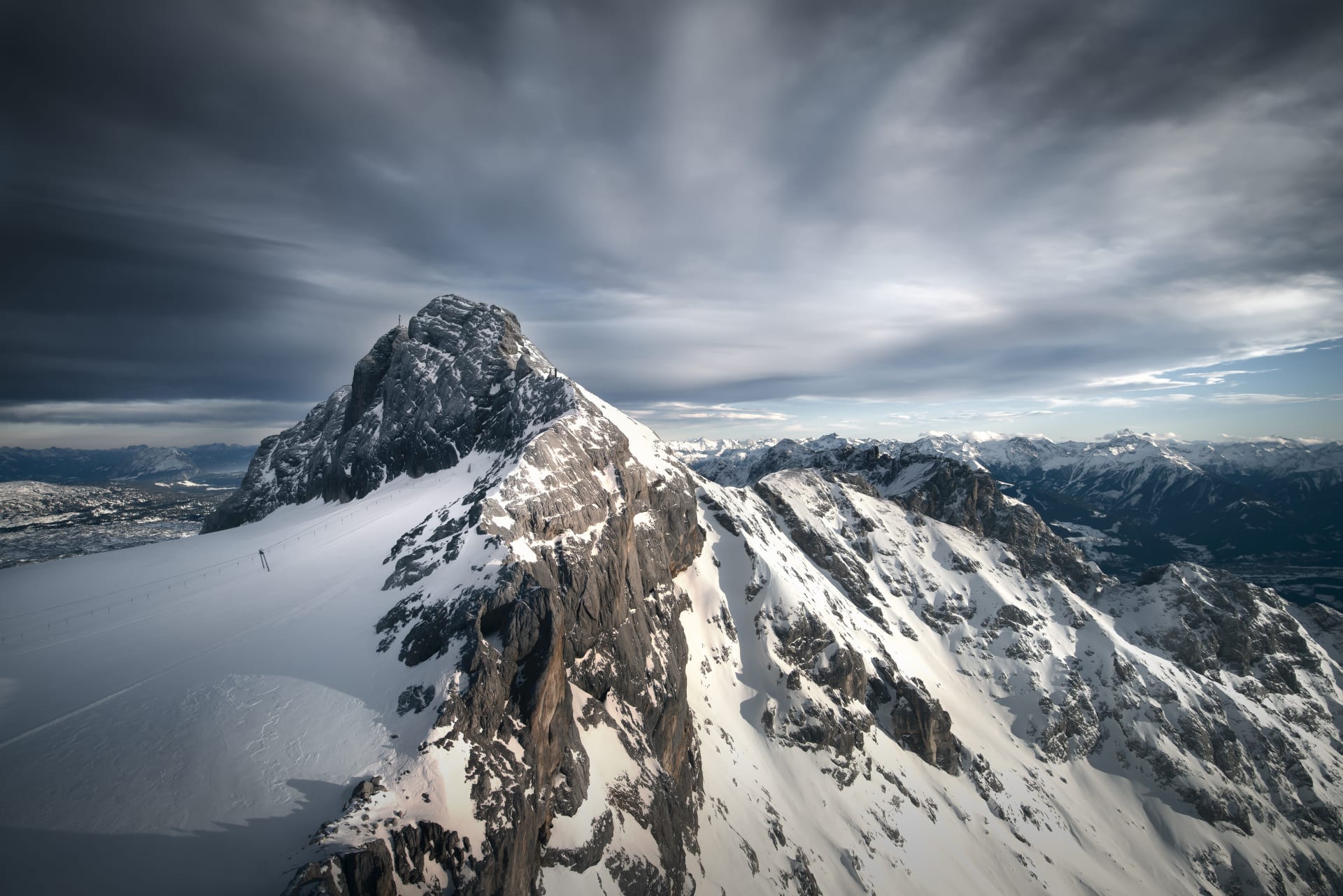 Na nejvyšší hoře Štýrska a Horního Rakouska budete mít pocit, že jste se ocitli na vrcholu světa.