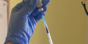 Odškodnění za covidové očkování: Lidé žádají až 100 milionů korun. Dokazování bude složité