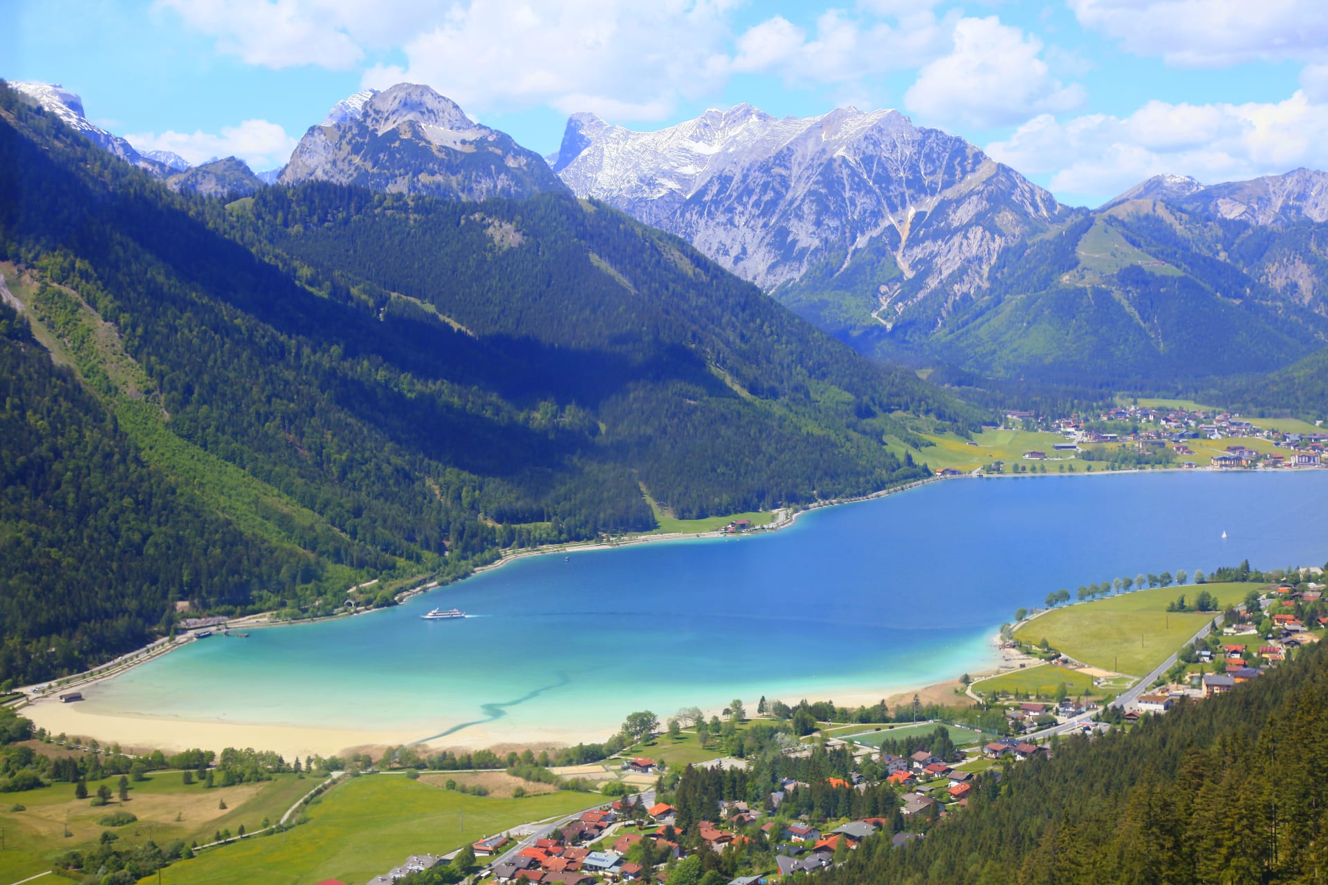 Největší přírodní ledovcové jezero v Tyrolsku 