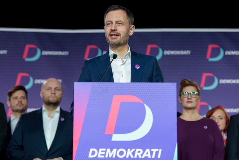 Slovenský expremiér Eduard Heger představil novou stranu Demokraté.