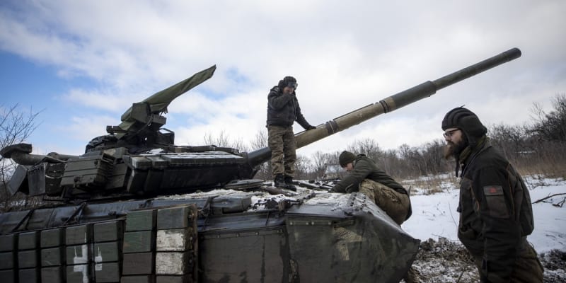Ukrajinští vojáci bránící Marjinku v Doněcké oblasti.