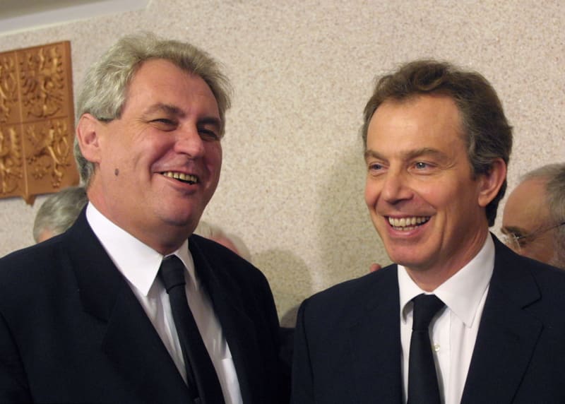 Miloš Zeman s britským premiérem Tonym Blairem v roce 2002
