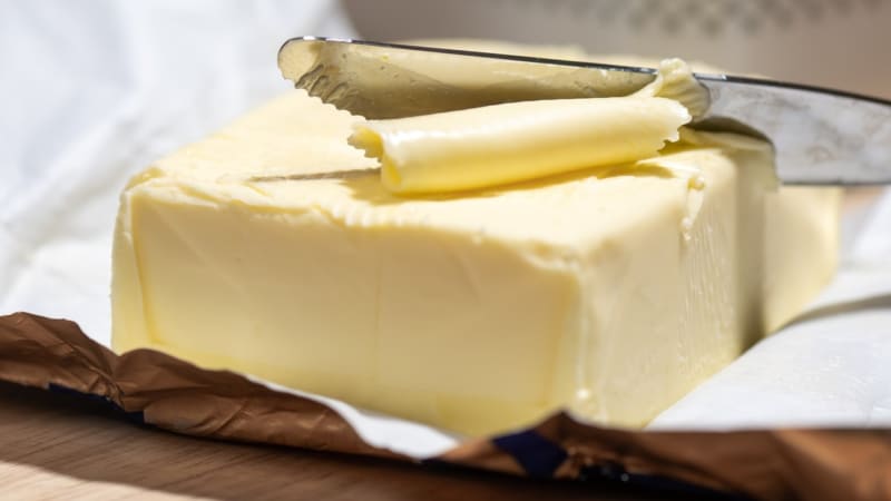 Máslo je nahraditelné. Co místo něj použít do sladkostí a co při pečení?