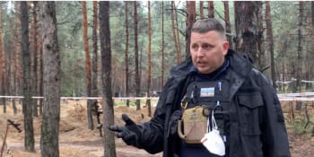Rusové mučí oběti elektřinou, jedí u masových hrobů. Čech mapující Putinova zvěrstva promluvil