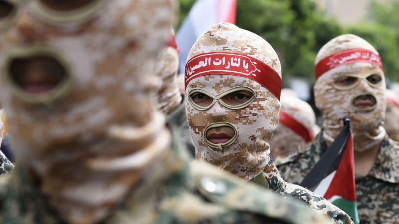 Íránské revoluční gardy jsou fanatickým státem ve státě. Z výše jejich majetku přechází zrak