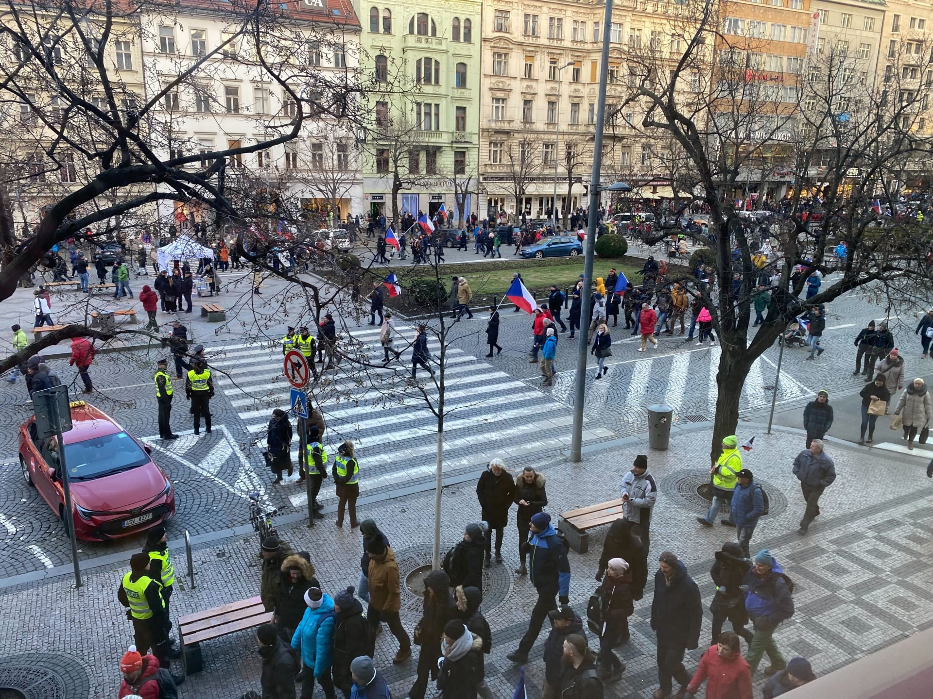 Akce na Václavském náměstí pomalu končí.