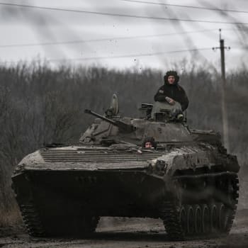 Ukrajinský tank u Bachmutu