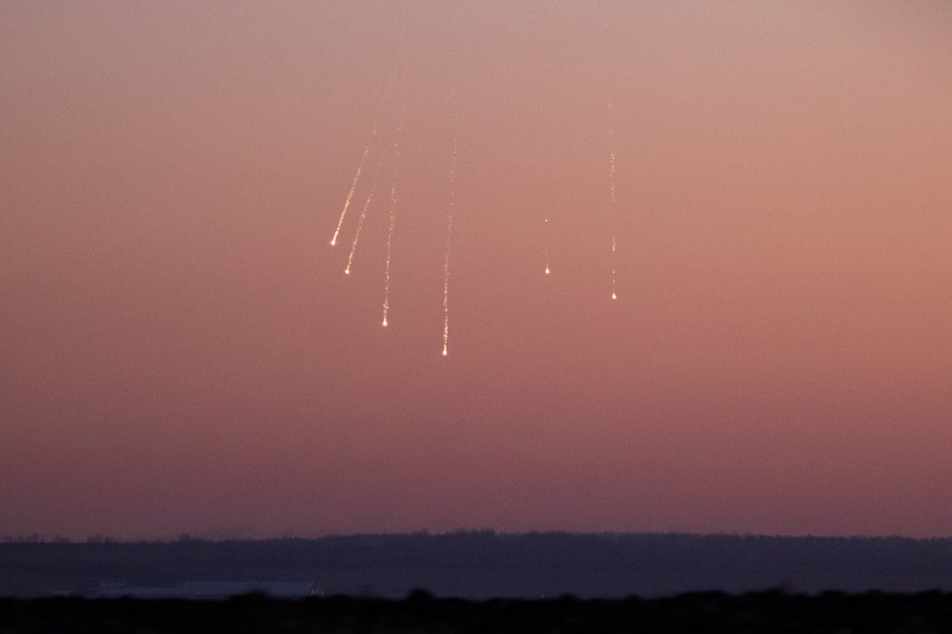 Zápalná munice (fosfor nebo termit), která se 25. ledna 2023 objevila na obloze u Bachmutu