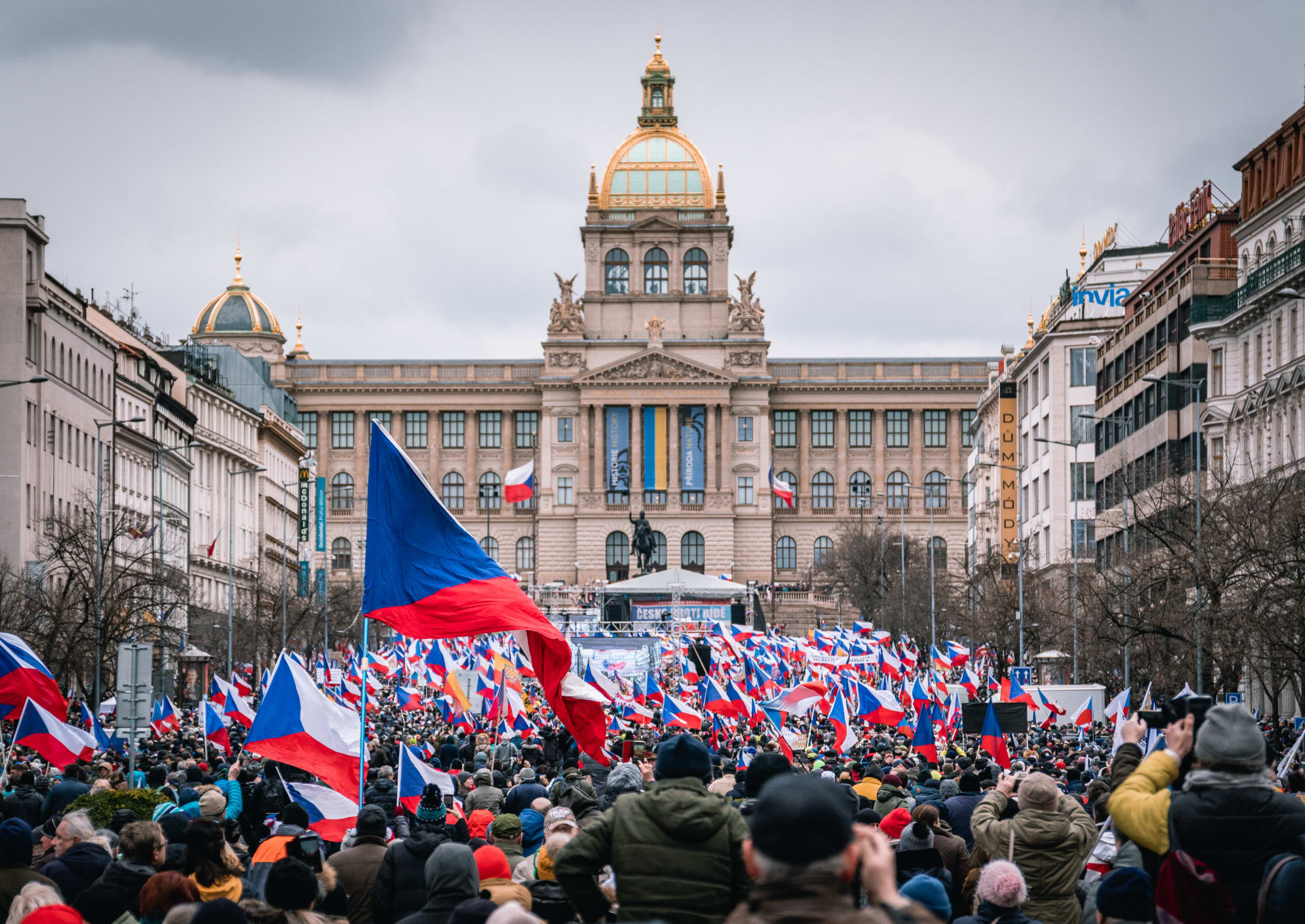Protivládní a protiukrajinská demonstrace Jindřicha Rajchla na Václavském náměstí, 11. března 2023