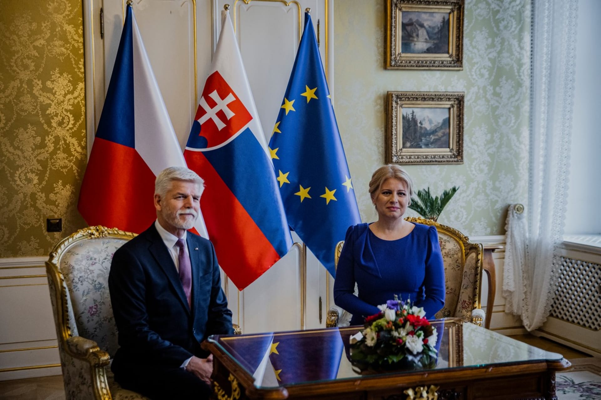 Petr Pavel při setkání se slovenskou prezidentkou Zuzanou Čaputovou