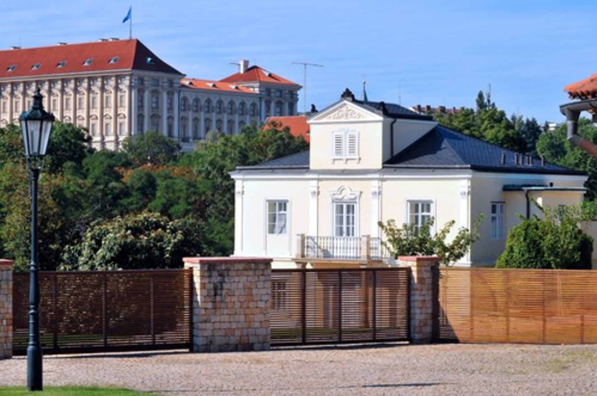 V Lumbeho vile bydlel například tehdejší prezident Václav Klaus.